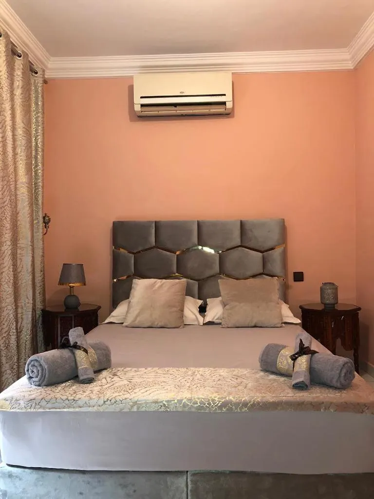 Riad Ramona Lqariya Seyaheya Марракеш
