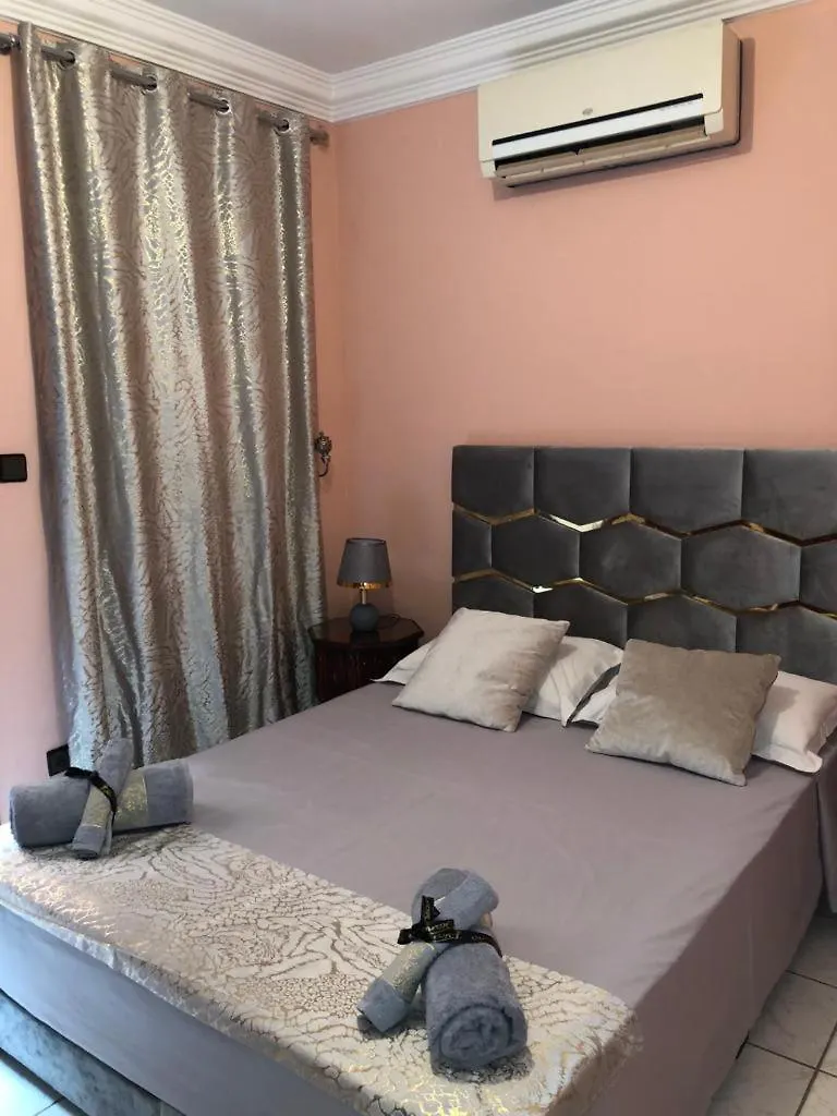 Riad Ramona Lqariya Seyaheya Marrakesh Marocko