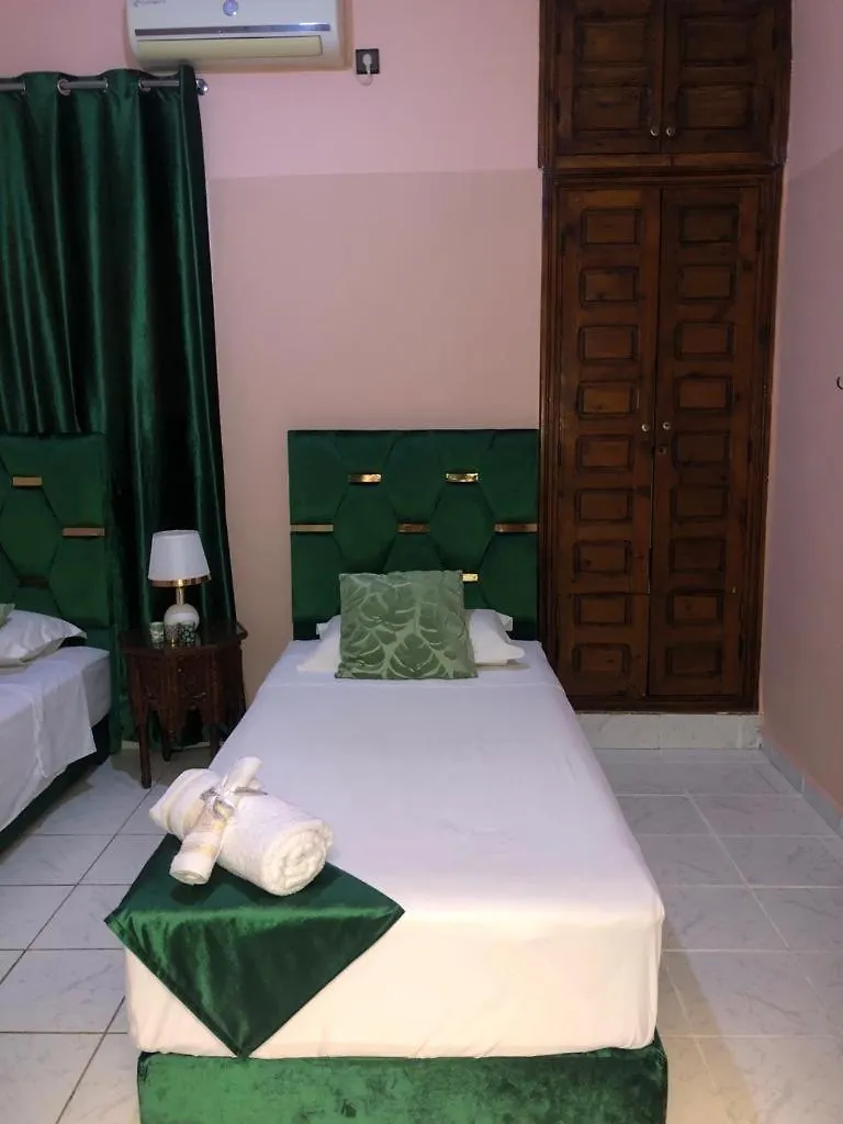 Séjour chez l'habitant Riad Ramona Lqariya Seyaheya Marrakesh Maroc